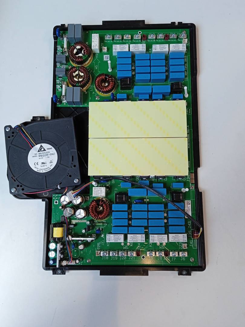 488000516832 Module et carte 